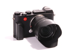 LEICA